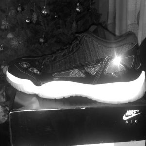 Air Jordan 11 space jam retro Low IE